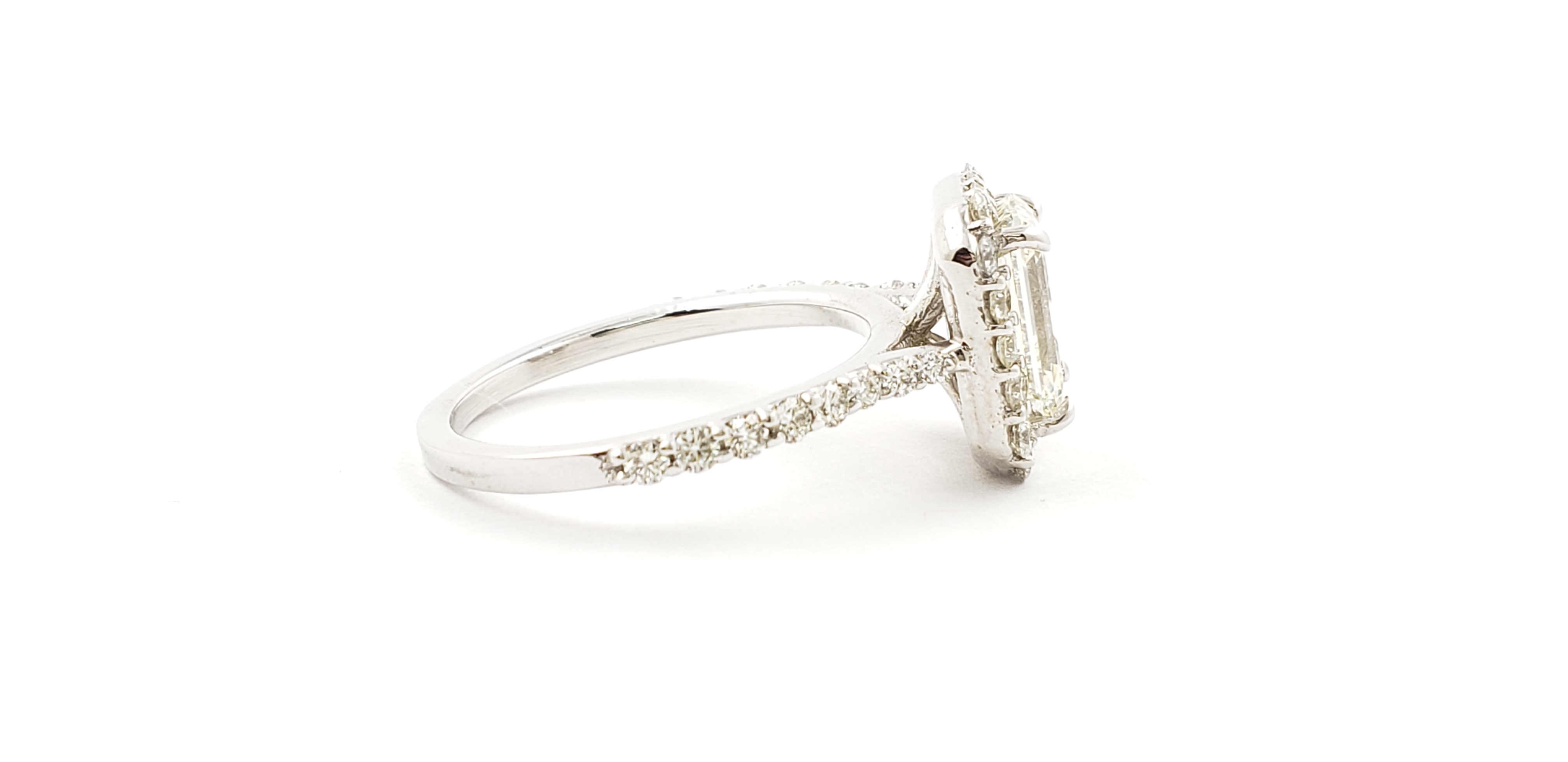 Emerald & Round Diamond Halo Ring